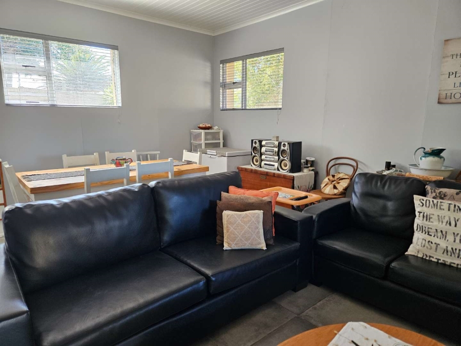 4 Bedroom Property for Sale in Pearly Beach Western Cape